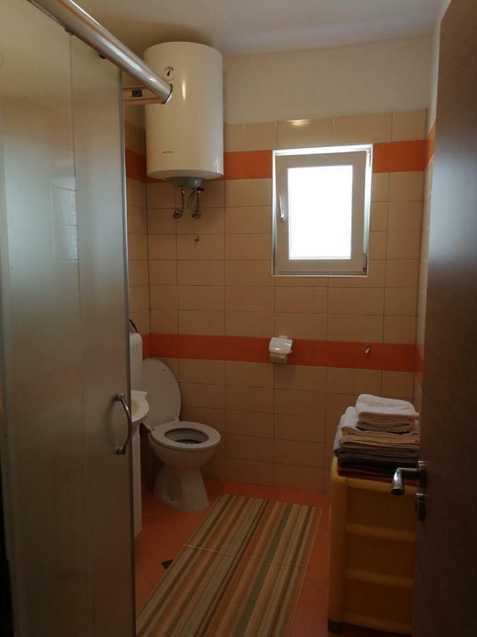 Apartments N&M Sukošan Екстериор снимка