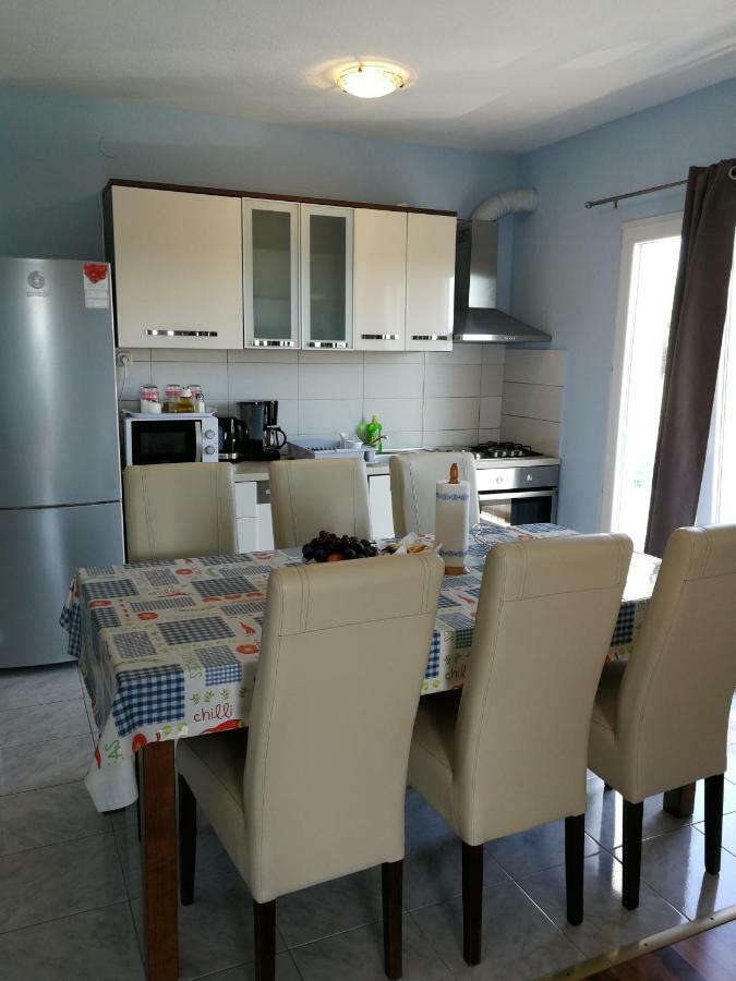 Apartments N&M Sukošan Екстериор снимка