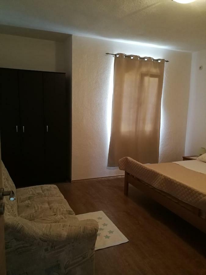 Apartments N&M Sukošan Екстериор снимка