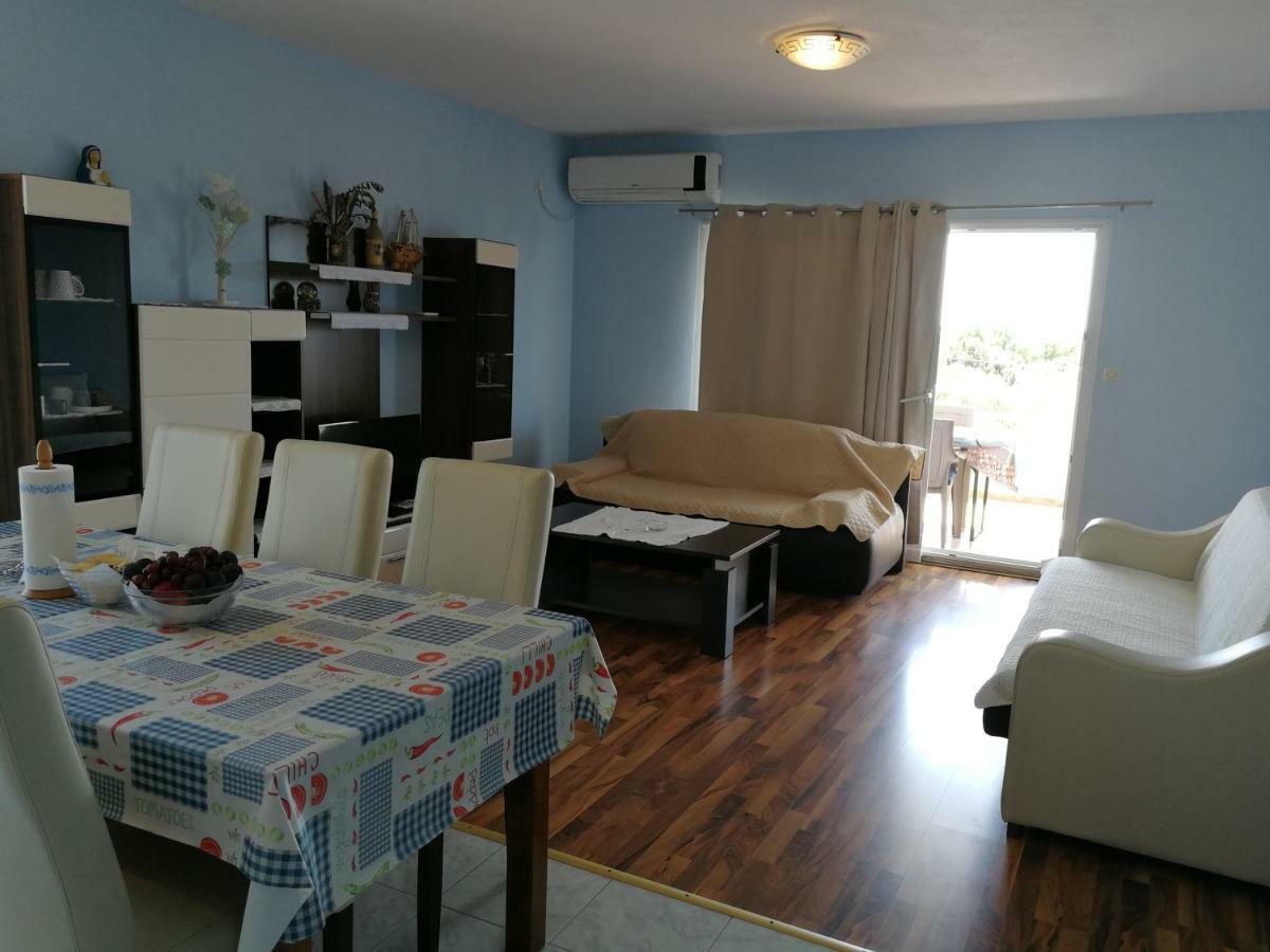 Apartments N&M Sukošan Екстериор снимка
